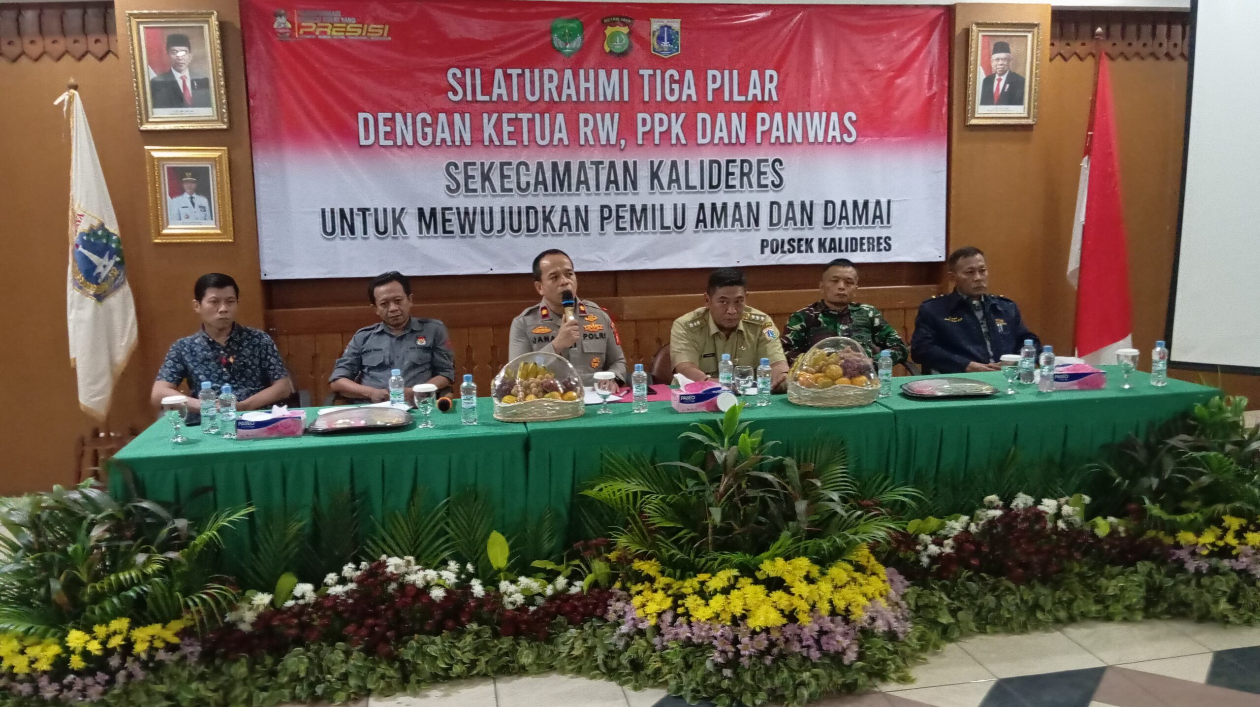 Polsek Kalideres Hadiri Acara Silaturahmi di Kecamatan Kalideres Menjelang Pemilu