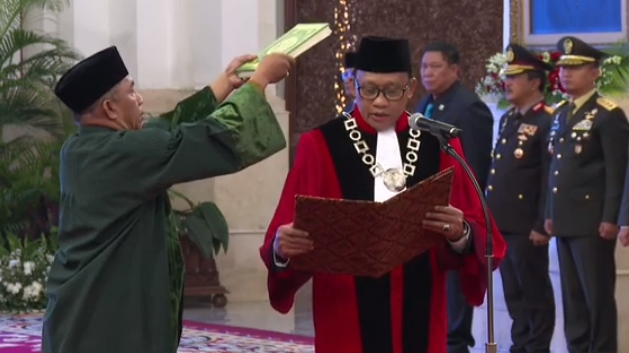 Breaking News! Ridwan Mansyur Ucap Sumpah Sebagai Hakim Konstitusi