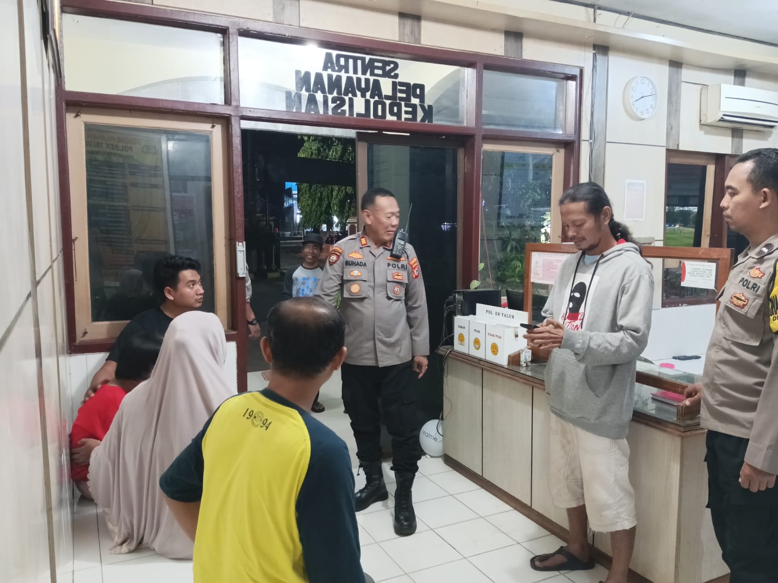 Respon Cepat, Polsek Talun Berhasil Menemukan Keluarga Anak yang Hilang