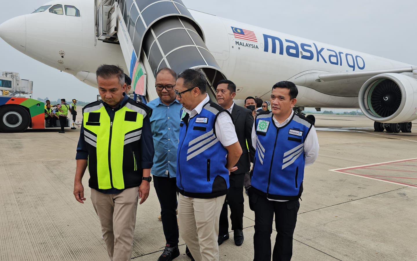 BIJB Kertajati untuk pertama kalinya kedatangan pesawat kargo