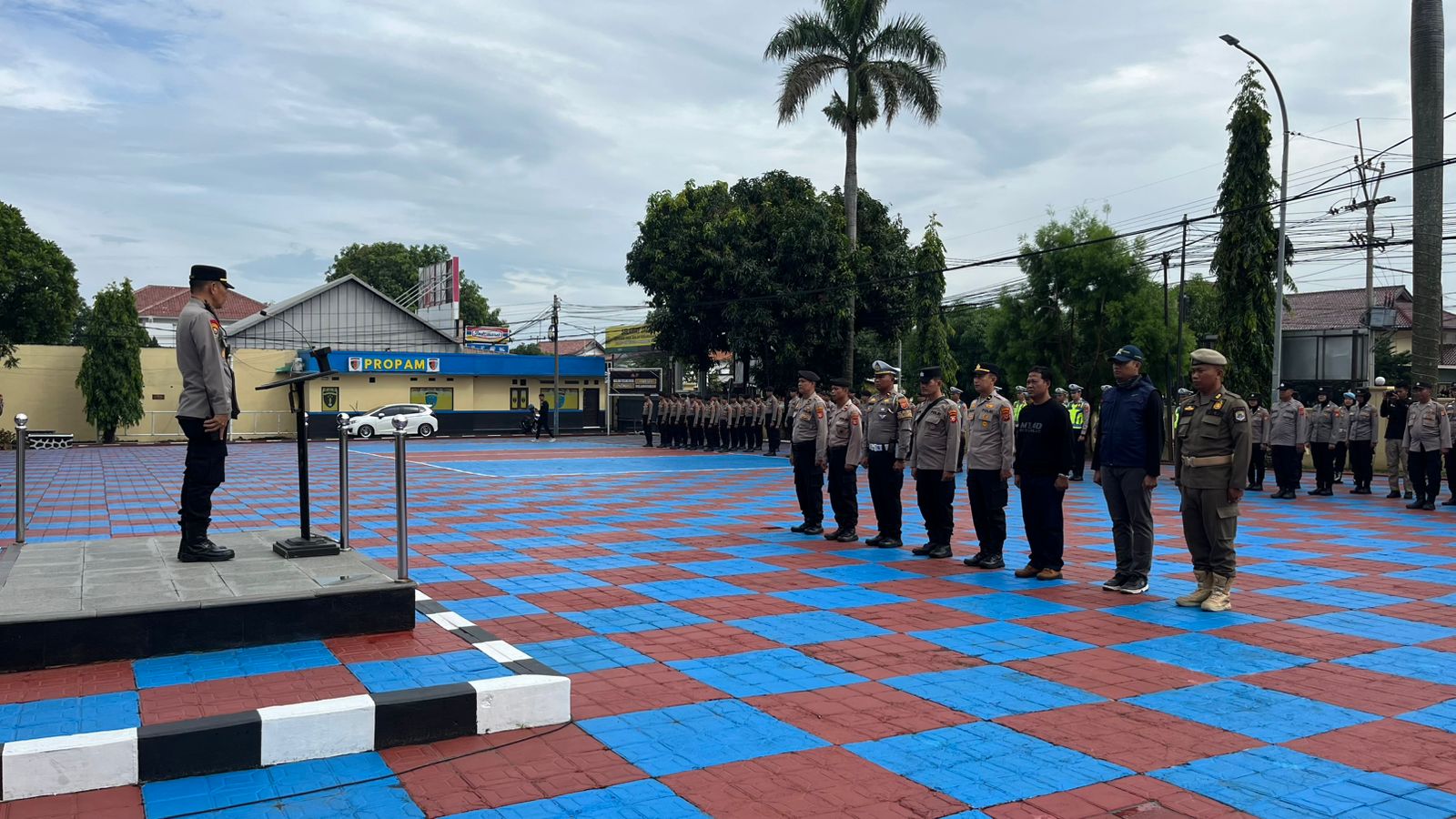 Polres Majalengka Gelar Apel Pengamanan Unras Buruh Dari SP/SB DPC FS PMI Majalengaka