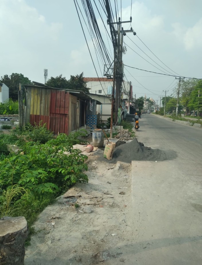 Bangunan Liar Tutup Jalan Warga di Griya Asri 2, Polemik Makin Panas