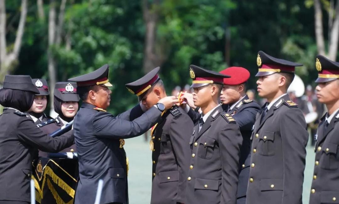 Cetak Intelektual Polri: Wakapolri Lantik 99 Perwira Remaja SIPSS Gelombang II 2025 di Akpol Semarang