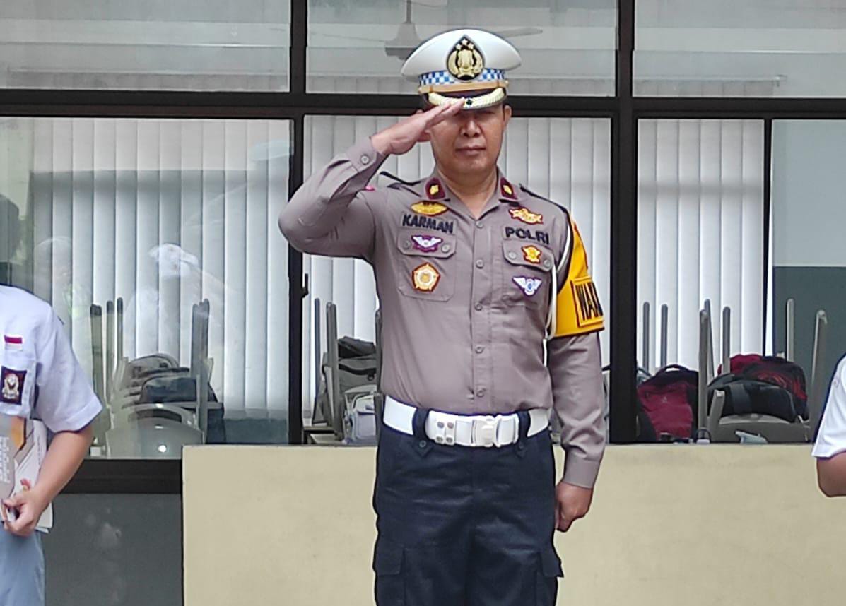 Ditlantas Polda Jambi Gencarkan Edukasi Keselamatan Lalu Lintas di Empat Sekolah, Kukuhkan Paskibraka hingga Cek Kendaraan Siswa
