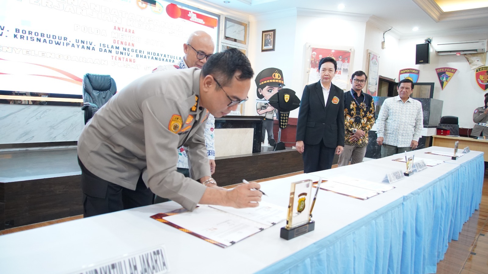 Tingkatkan Kualitas Personel, Polda Metro Jaya Teken Kerja Sama dengan 4 Perguruan Tinggi
