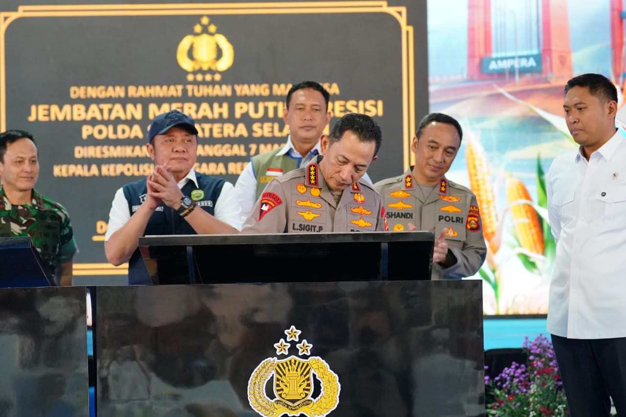 Kapolri Resmikan 57 Jembatan Merah Putih di Sumsel, Percepat Akses Warga dan Distribusi Hasil Pertanian