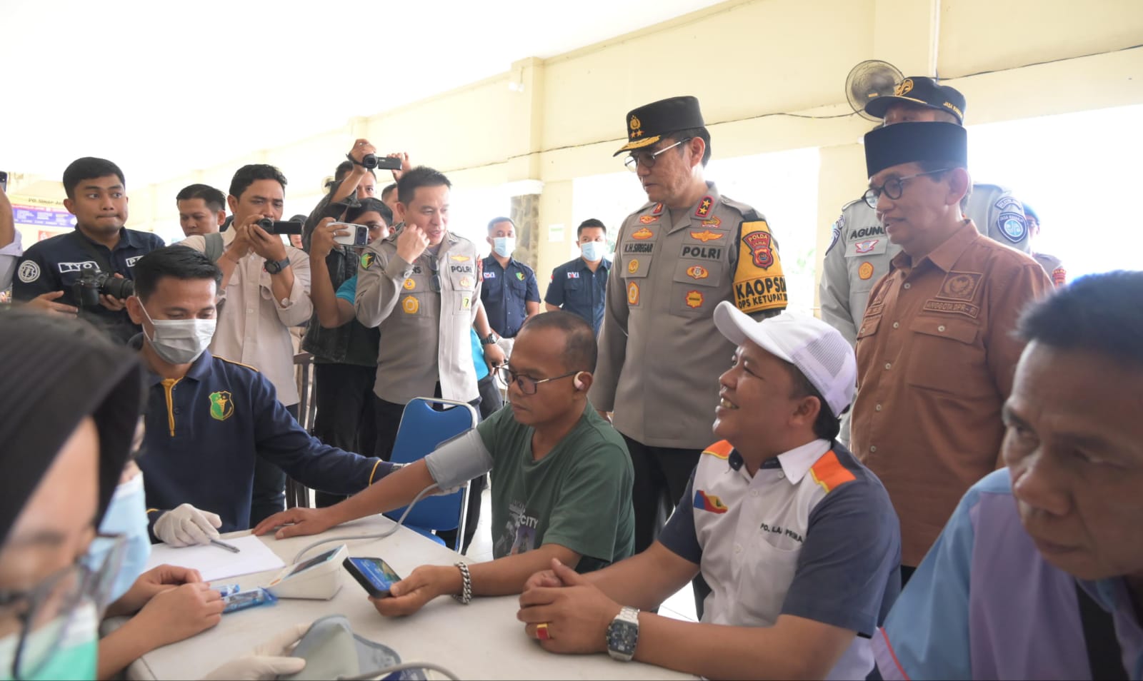 Kapolda Jambi Lepas Keberangkatan Mudik Presisi, Pastikan Keselamatan dan Kelancaran Pemudik