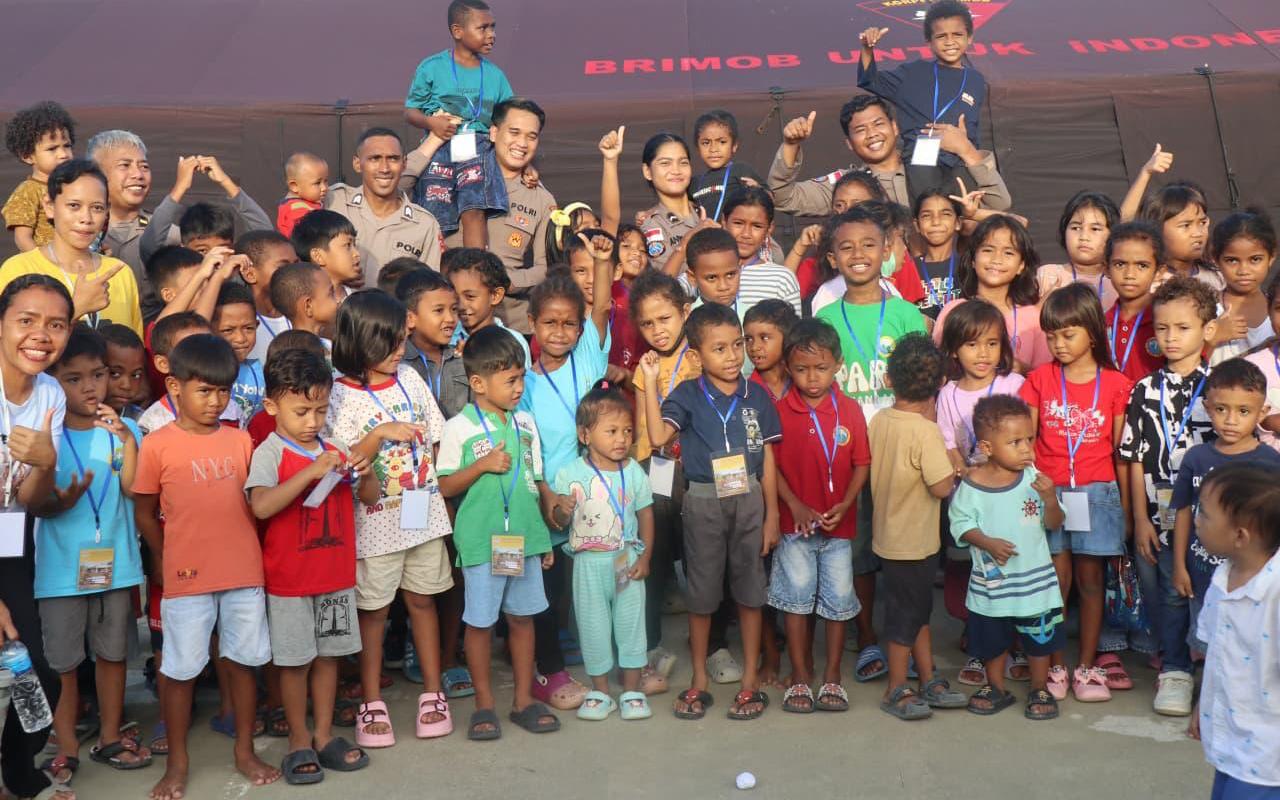 Lewat Belajar dan Bermain, Satgas Damai Cartenz Hadirkan Senyum Ceria Anak-anak Papua di Momen Paskah