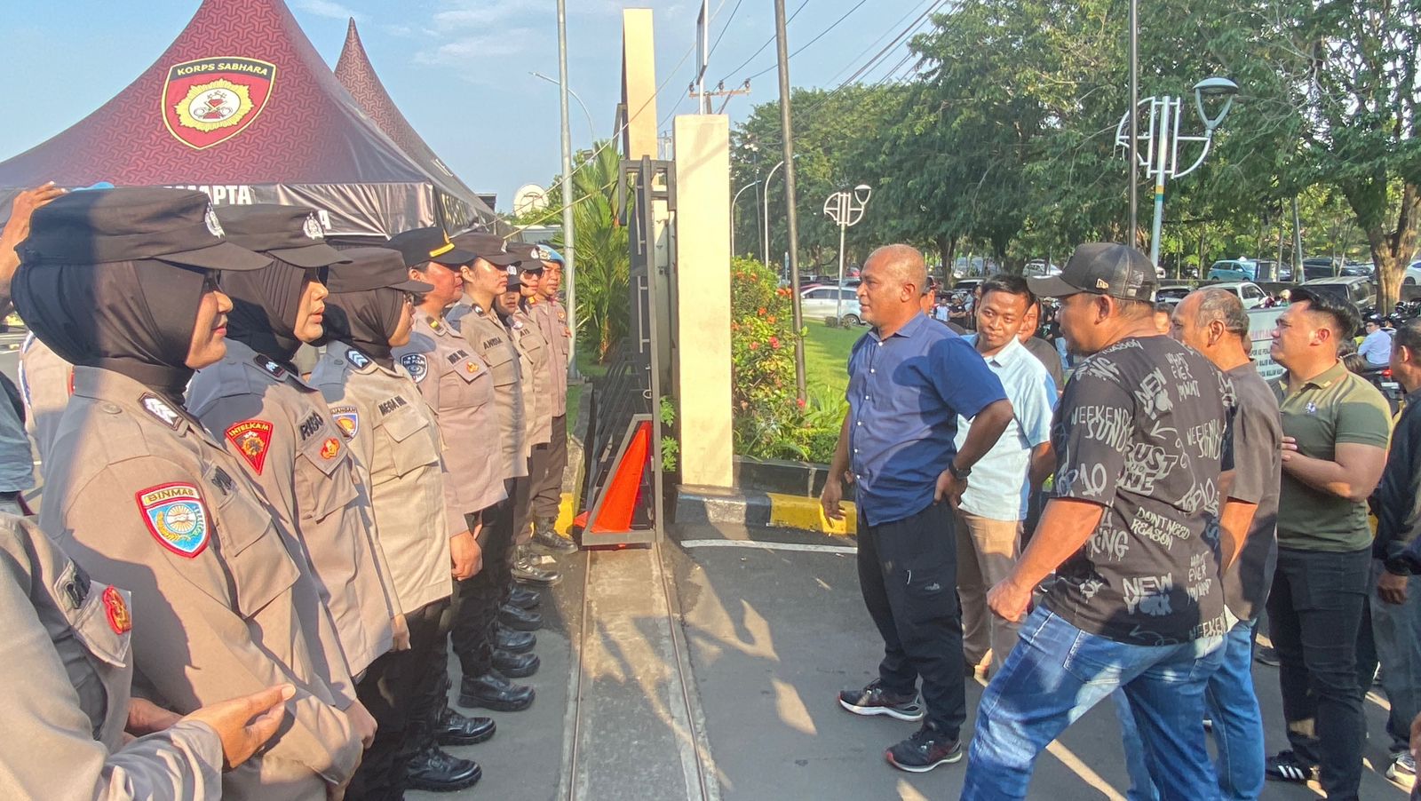 Perkuat Sinergi, Polres Metro Bekasi Kota Gelar Apel dan Simulasi Sabuk Kamtibmas Libatkan 800 Lebih Warga