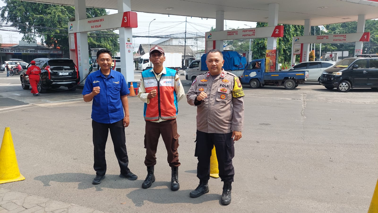 Program Jaga Bekasi On The Spot, Polsek Medan Satria Pantau Stok BBM di SPBU Jalan Sultan Agung