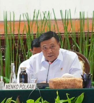 El Nino Mengintai 2026-2027, Menko Polkam Djamari Chaniago: Desk Karhutla Wajib Siaga Penuh