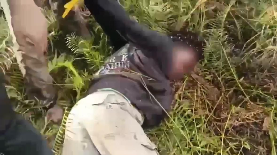 Satgas Ops Damai Cartenz Tangkap Terduga Anggota Kelompok Bersenjata di Yahukimo, Sita Amunisi dan Sejumlah Barang Bukti