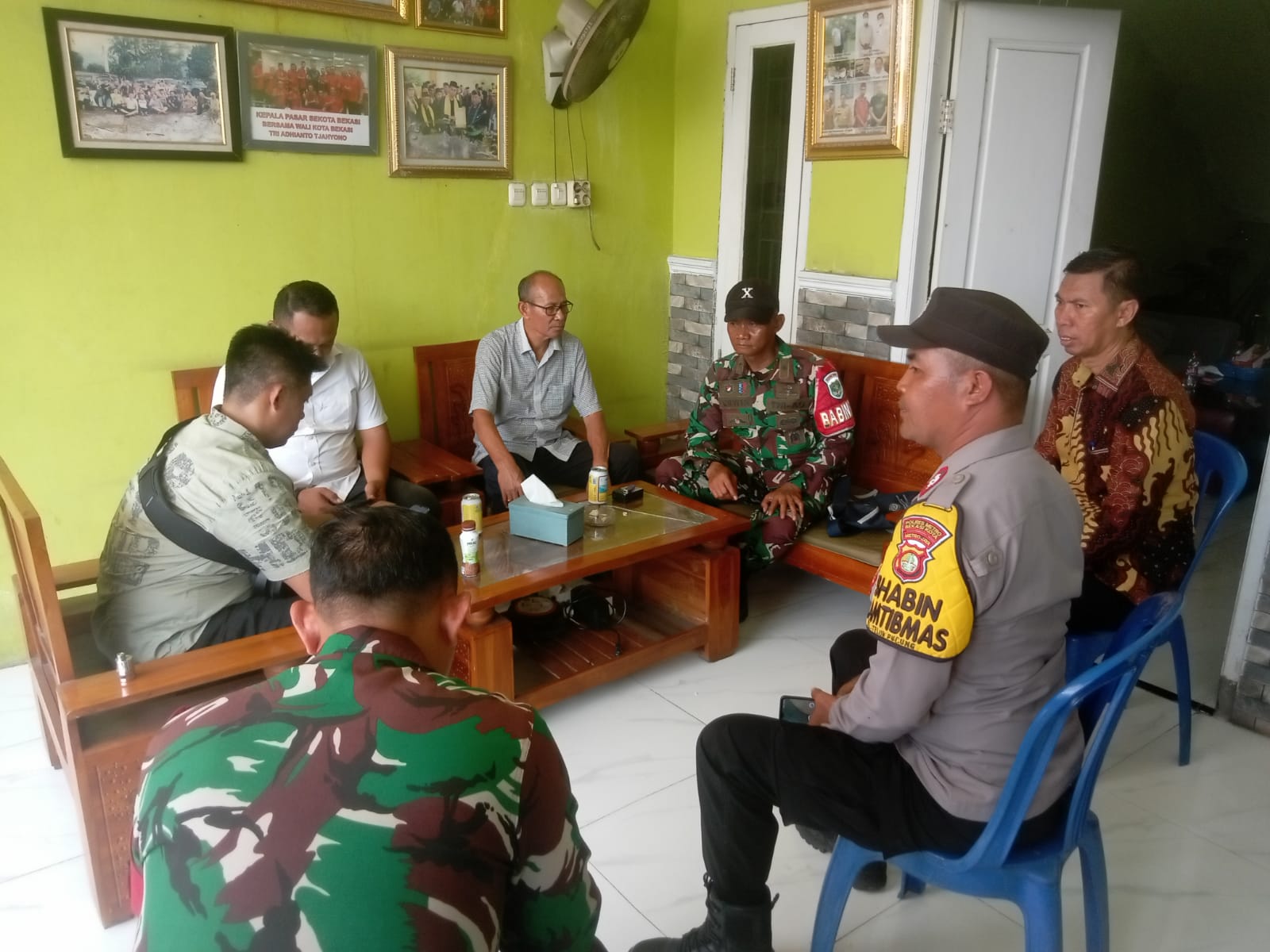 Jaga Jakarta On The Spot, Bhabinkamtibmas Bekasi Utara Perkuat Sinergi dengan Warga Lewat Dialog Kamtibmas