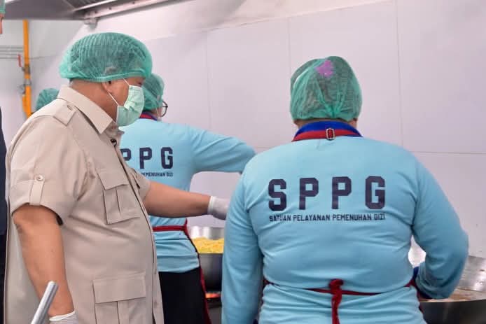 Cek Langsung Dapur Gizi dan Sistem Pangan Terpadu, Prabowo Awasi Implementasi Program Pemenuhan Gizi