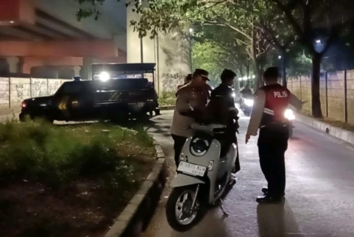 Jaga Jakarta On The Spot, Polsek Bekasi Selatan Tingkatkan Patroli Malam Pada Jam Rawan