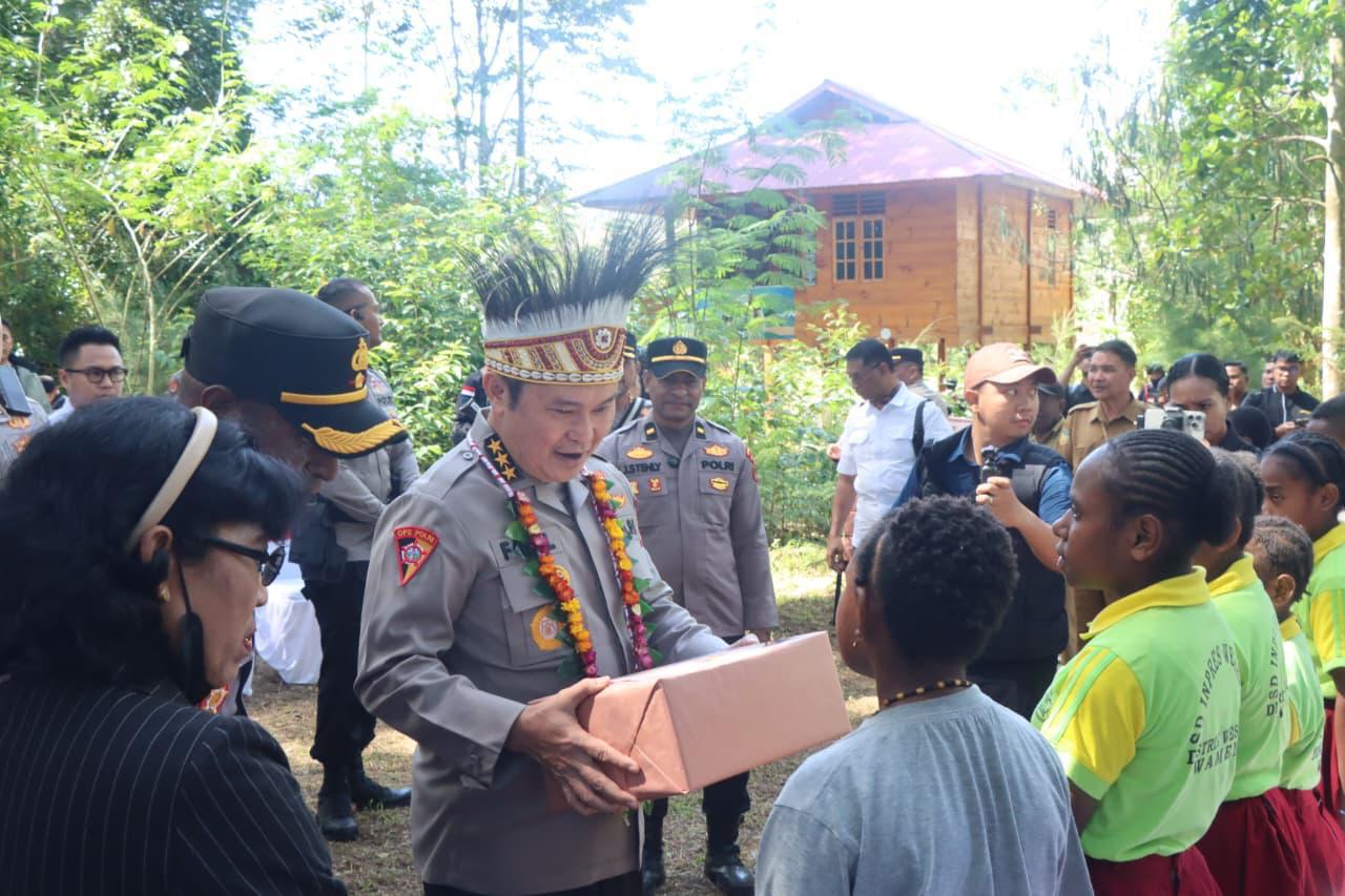Astamaops Kapolri Dorong Pendidikan Anak Papua, Pusat Olah Seni Wesaput Jadi Simbol Pembinaan Generasi Muda