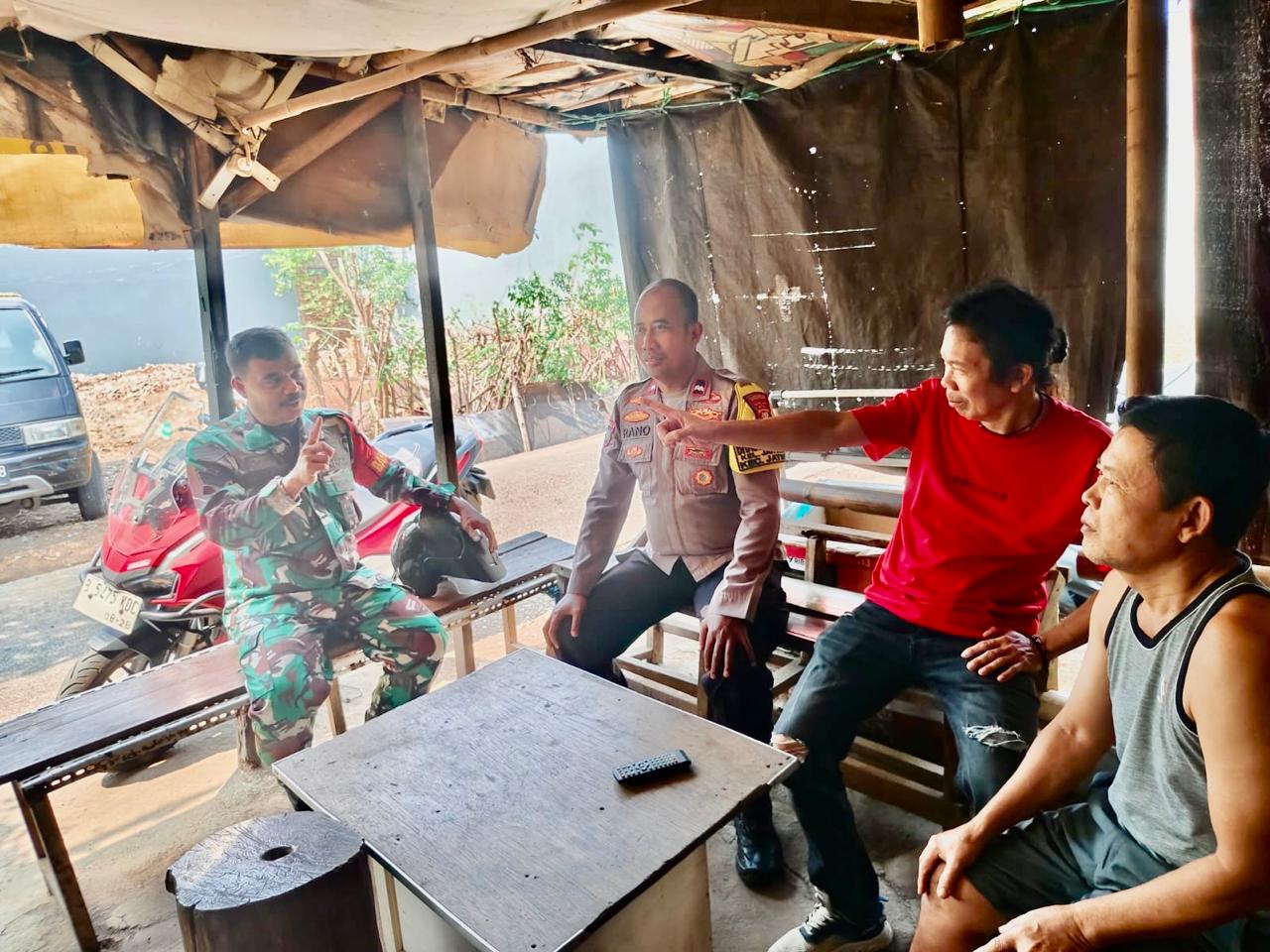 Polsek Jatiasih Serap Aspirasi Warga Jatimekar Melalui Program Jaga Bekasi On The Spot