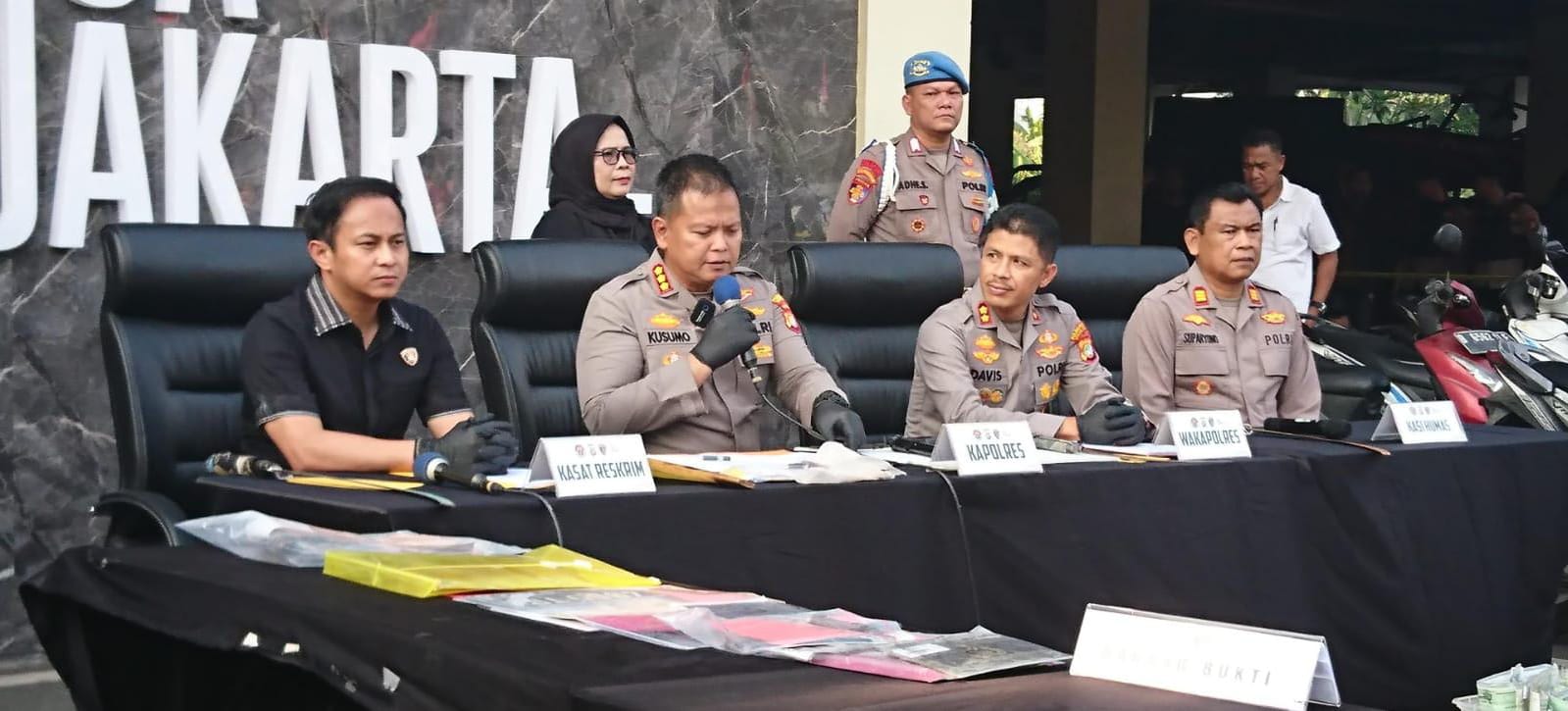 Bongkar Jaringan Kejahatan Jalanan, Polres Metro Bekasi Kota Amankan Dua DPO Begal dan Puluhan Barang Bukti
