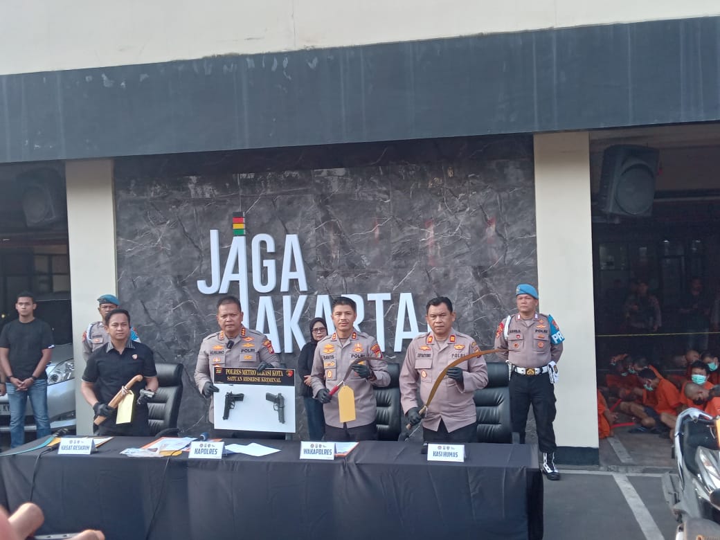 Polres Metro Bekasi Kota Bongkar 77 Kasus Kejahatan Jalanan, 69 Pelaku Ditangkap dalam Operasi Brantas Jaya