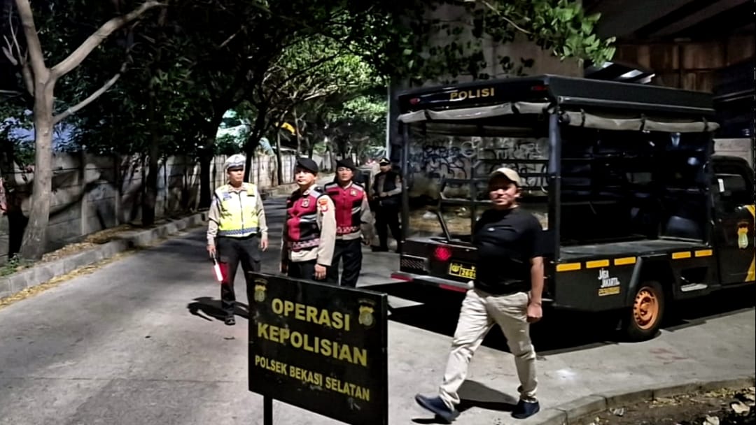 Polsek Bekasi Selatan Perkuat Patroli dan Razia Stasioner Cegah Kejahatan Jalanan