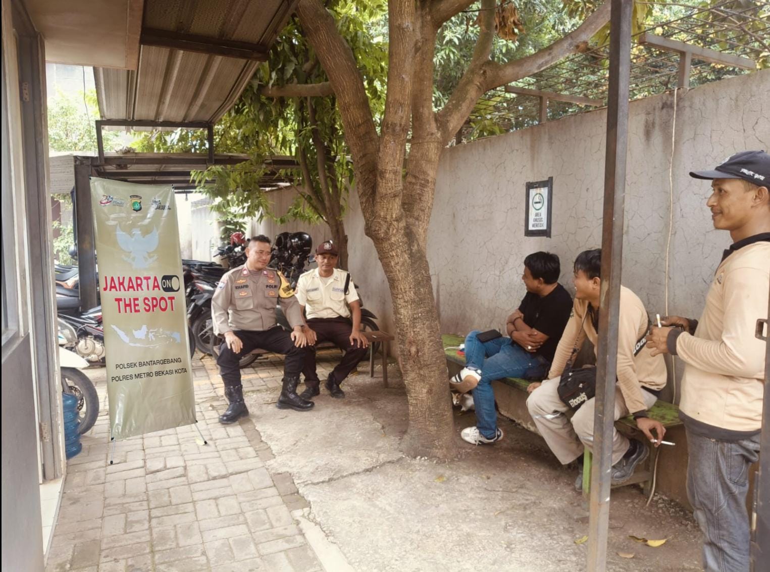 Jaga Jakarta On The Spot, Polsek Bantar Gebang Serap Aspirasi Warga Cimuning Perkuat Kamtibmas