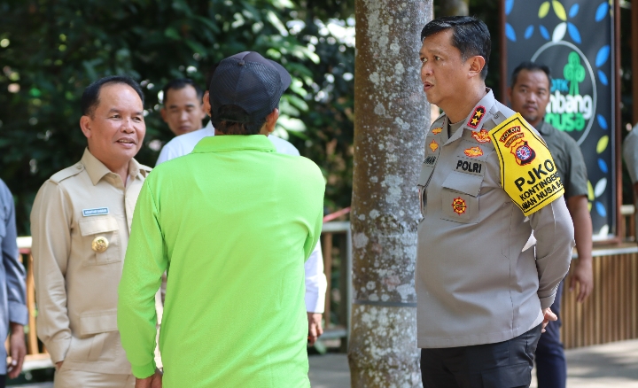 Kapolda dan Gubernur Kalteng Tinjau Posko Karhutla Tumbang Nusa, Pastikan Kesiapan Personel dan Peralatan