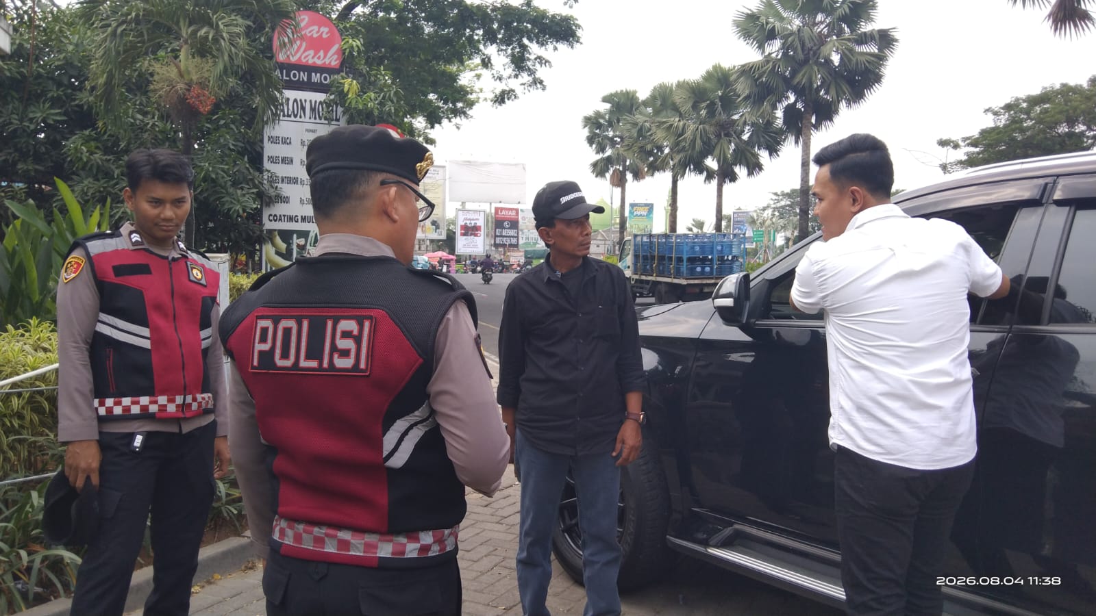 Respons Cepat Polsek Bekasi Utara Tindaklanjuti Laporan Pecah Kaca Mobil di Boulevard Timur