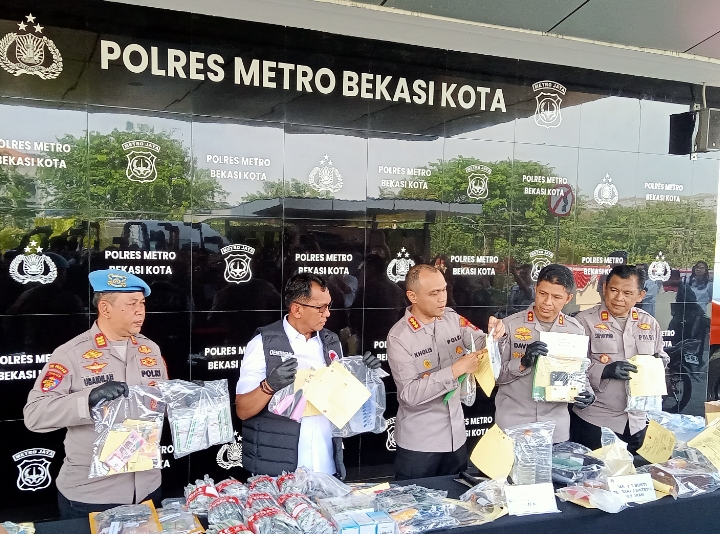 Polres Metro Bekasi Kota Ungkap 99 Kasus Narkotika, 35.117 Butir Obat Keras Disita